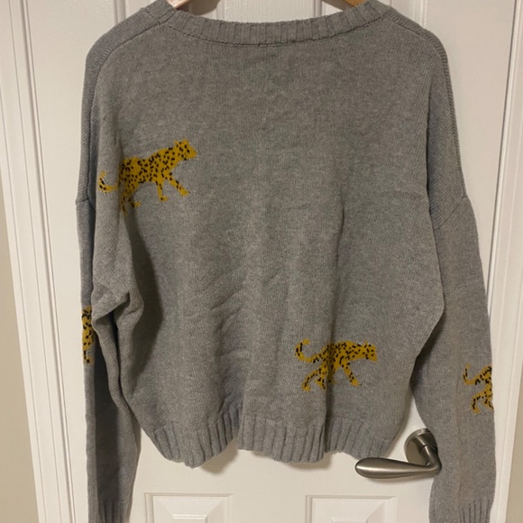 Grey Jungle Cat Sweater - Picture 3 of 5